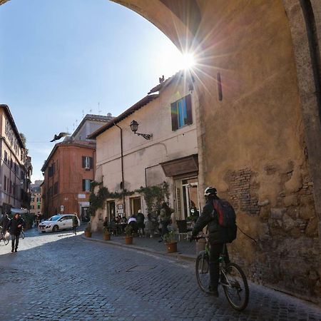 Enchanting Loft In Trastevere 로마 외부 사진